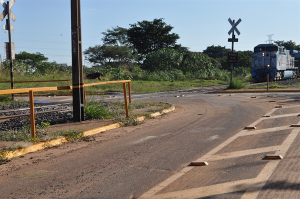 Trecho da malha ferroviária que passa em Votuporanga passará por eliminação dos conflitos entre ferrovia e zona urbana (Foto: A Cidade)