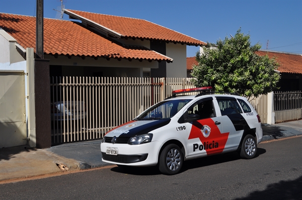 Atropelamento foi registrado na rua Marcelino Pires Bueno, no bairro Pozzobon (Foto: Gabriele Reginaldo/A Cidade)