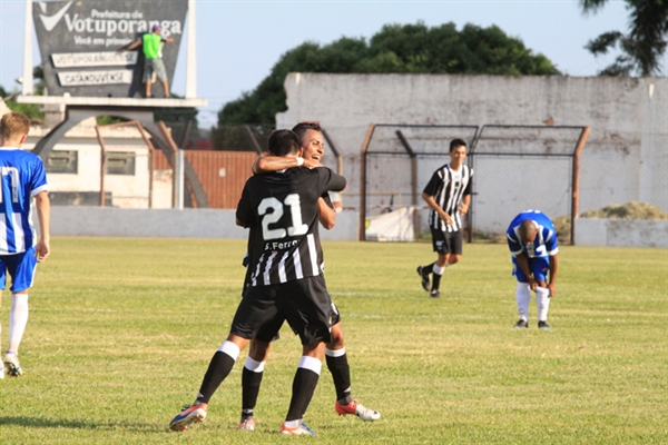 CAV enfrenta Linense em último amistoso do ano