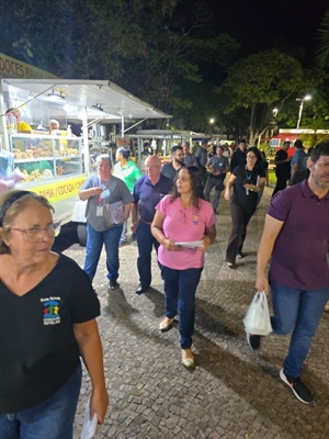 O MP quer que o Conselho Tutelar adote medidas efetivas contra a farra de adolescentes nas feiras; ação educativa foi iniciada (Foto: Prefeitura de Votuporanga)