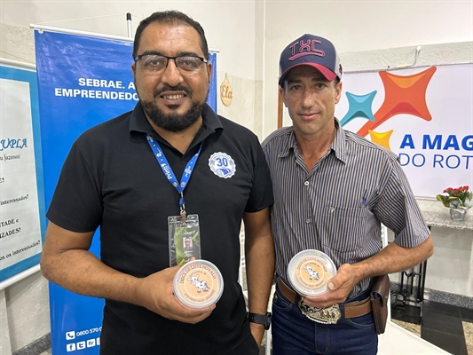 Juliano Aparecido Falquetto, da Chácara Três Irmãos, em Nova Luzitânia, contou a sua história no I Encontro de Produtores Rurais de Santa Fé do Sul  (Foto: Sebrae-SP)