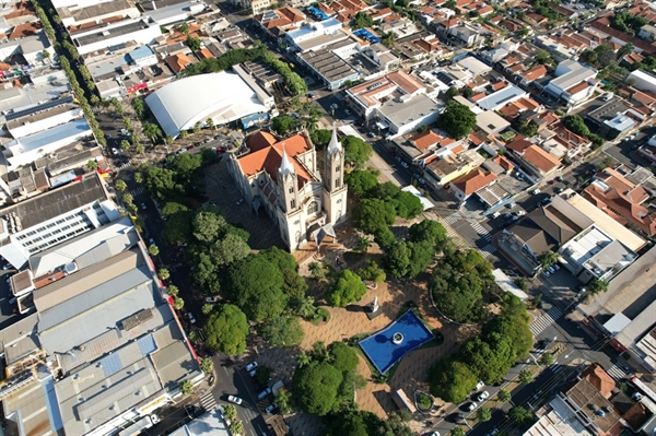 Entre os fatores que podem ter contribuído para queda estão a desaceleração de setores como o comércio e os serviços (Foto: Prefeitura de Votuporanga)