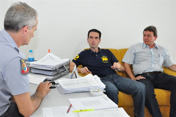 Secretário de Trânsito se reúne com Capitão da PM