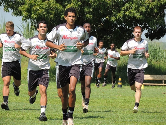 Alvinegra pega o Rio Branco em jogo-treino