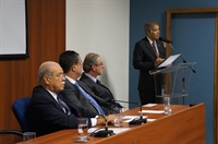Edinho discursa e fala em preparar postos para o Brasil 