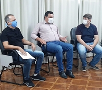 Deputado se colocou à disposição do hospitale se comprometeu a auxiliar na busca de um tomógrafo junto ao Governo do Estado (Foto: Divulgação/Santa Casa de Votuporanga)