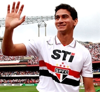 Corinthians conta com os gols do atacante Alexandre Pato