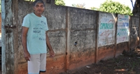 Genilson mora ao lado do terreno e teme pela segurança