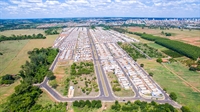 A obra substituiu quase seis mil metros de tubulação de rede de água potável no bairro; também foi aplicado novo asfalto e sinalização (Foto: Prefeitura de Votuporanga)
