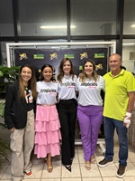 Corredora Karina Franzin, Natacha Miranda, diretora da comissão da Rede de Negócios Delas, Natália De Haro, Bianca Garcia, também da Negócio Delas, e José Roberto Medalha, presidente da Avoa (Foto: ACV)