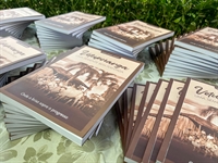 O livro escrito por Diogo Mendes Vicentini, ex-presidente da instituição homenageia e preserva a memória da cidade (Foto: Divulgação)