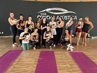 Feira de Adoção e Pet Yoga movimenta Votuporanga 