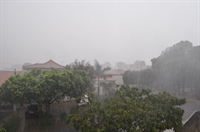 Forte chuva atingiu Votuporanga e em alguns locais até granizo foi registrado (Foto: A Cidade)