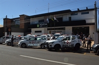 Perseguição policial termina com 50 quilos de drogas apreendidos e 3 presos em Votuporanga