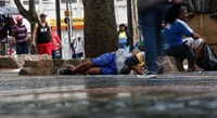 Morador de rua é esfaqueado por grupo de pessoas em Rio Preto