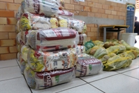Os kits serão compostos por alimentos não perecíveis da cesta básica, além de frutas e legumes (Foto: Prefeitura de Votuporanga)