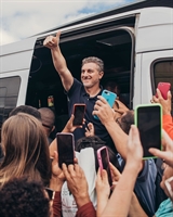 Apresentador Luciano Huck estará na região neste sábado
