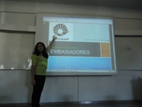 Marina em sua apresentação aos alunos do Piconzé/Anglo