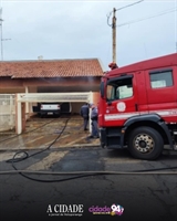 Carro pega fogo e assusta moradores de Fernandópolis