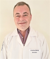 O médico urologista do SanSaúde, dr. Paulo Afonso da Silveira Filho, afirmou que o público masculino vai pouco ao consultório (Foto: Santa Casa de Votuporanga)