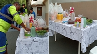 Sete moradoras organizaram um café da manhã especial para os garis de Votuporanga como gesto de agradecimento pelos serviços (Fotos: Arquivo Pessoal) 
