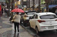 Foi durante a primavera que a cidade teve um mês marcado por tempestades que causaram estragos e o dia mais chuvoso do ano (Foto: A Cidade)