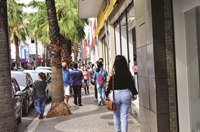 Confira os horários de funcionamentos dos serviços em Votuporanga (Foto: A Cidade)