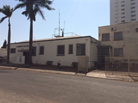 R.L.M., de 32 anos, foi conduzido à Central de Flagrantes, onde foi ratificada a voz de prisão e determinada a lavratura do auto de prisão pela prática do crime de furto qualificado, sendo o crime inafiançável (Foto: Aline Ruiz/A Cidade)