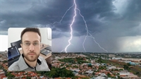 O corretor Marlon Ferreira, especialista em seguros residenciais e empresariais, disse que sempre que chove na cidade, alguém tem prejuízo (Fotos: Foco Studio, A Cidade e arquivo pessoal)