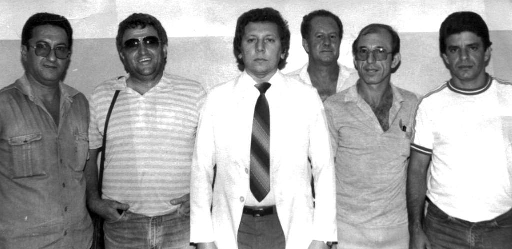 Nos anos 80 esta era a equipe do SIG- Setor de Investigação Geral da Polícia Civil, hoje rebatizada como DISE. Da esquerda para a direita: Mário Sartorio, Cláudio Masson, o delegado Alonso Bezerra Costa, Antonio Neri Lopes, Osvaldo Zacarias de Paula e Fernando de Freitas Caetano.