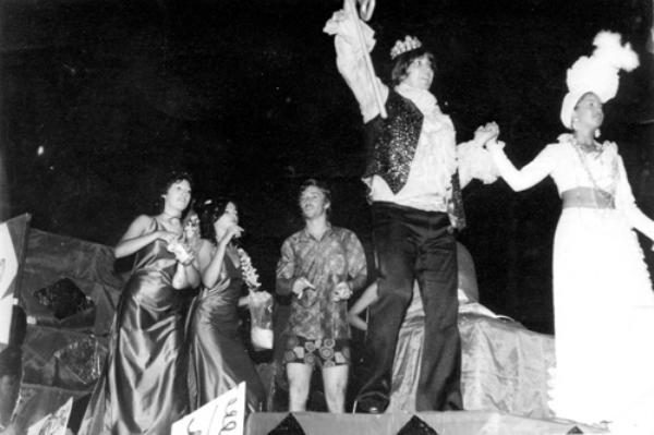  O eterno Rei Momo Jurani Pereira da Silva e a Rainha Rosália Cotrim, soberanos no Carnaval de 1972.