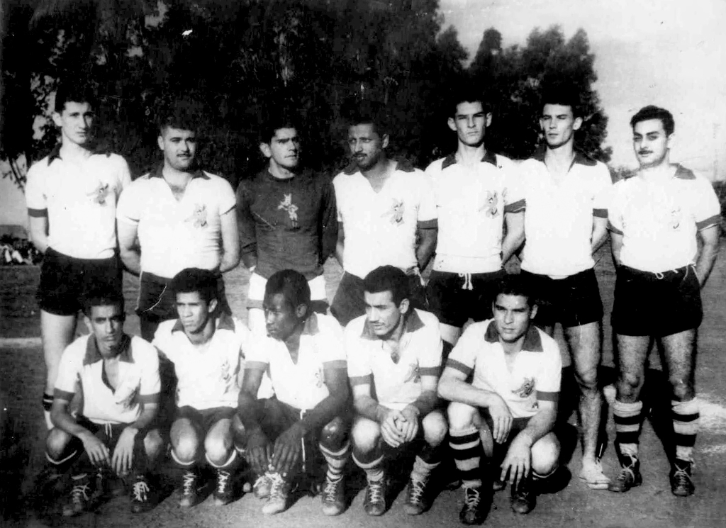 De pé: Marcelo Van Haute, Abílio Calille, Aderbal Gallo, Prestes, Ariovaldo Viscardi (Airô), Antonio Moretti (Toninho) e Gito (de Américo de Campos). Agachados: Dagoberto Mira Alves (Dago), Arquimedes Neves (Nei), Cuiabano, China (Valentim Gentil) e Maurício Menezes. Esta é a equipe do Shan-Lobo Futebol Clube. A foto é do dia 31 de maio de 1959 e foi feita na cidade de Palestina onde a equipe se apresentou naquela tarde. A foto é de Arquimedes Nei Neves