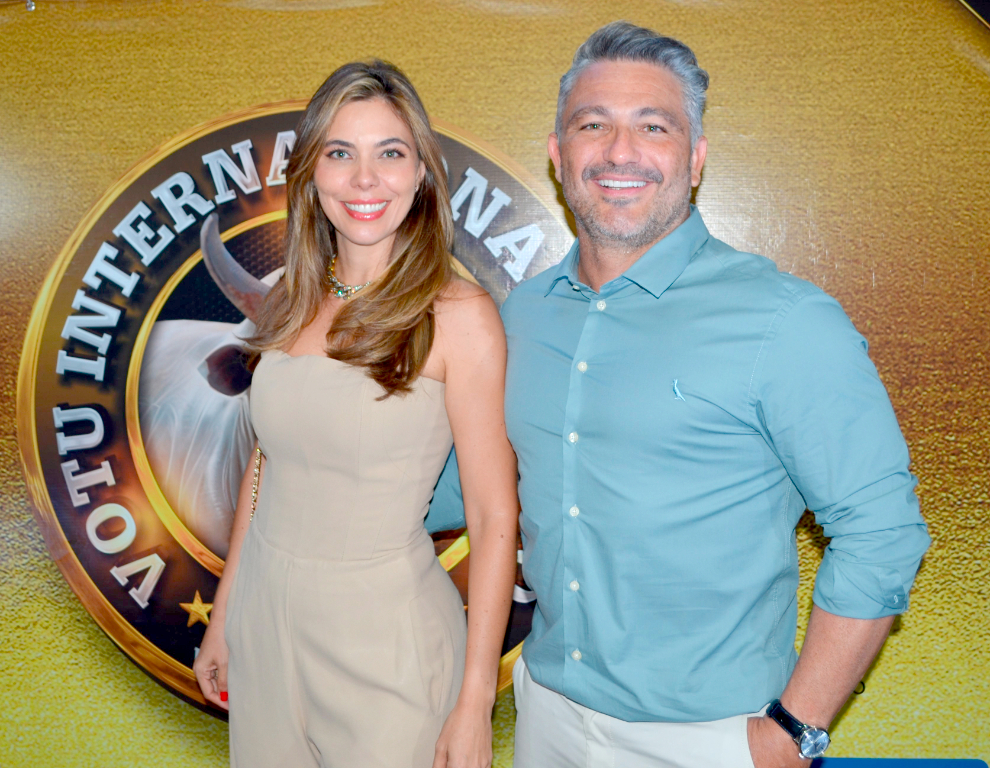 O casal, Débora e Hamilton Zuniga estiveram no lançamento do Votu International Rodeio, onde puderam descobrir a super programação de shows que serão realizados de 8 a 11 de maio de 2025. Com artistas incríveis e muitas surpresas, este evento promete ser um marco para Votuporanga e toda a região.