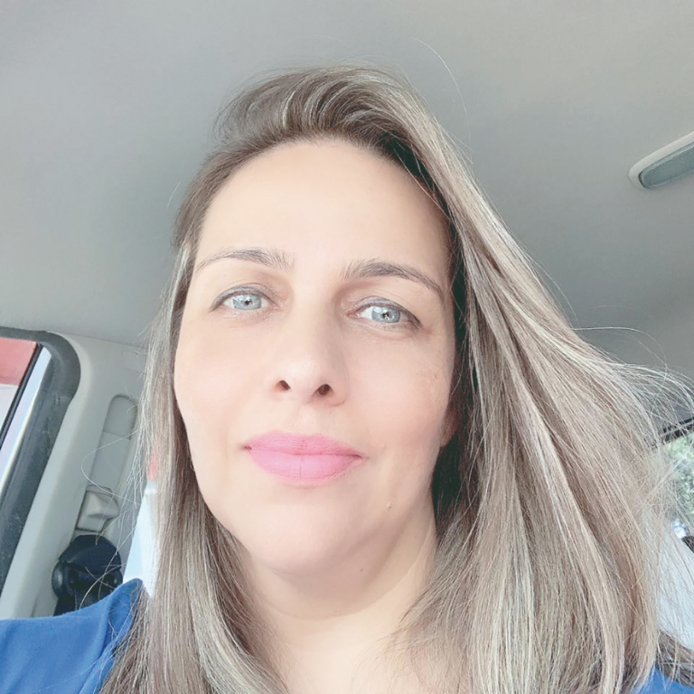 Registrando aqui hoje a beleza e simpatia de Luciana Maranho Freitas, que contempla mais um ano de vida e comemora seu dia especial recebendo o carinho e as felicitações de sua família e amigos. Parabéns Lu, que esse novo ciclo de vida lhe traga toda sorte de bênçãos!!! 