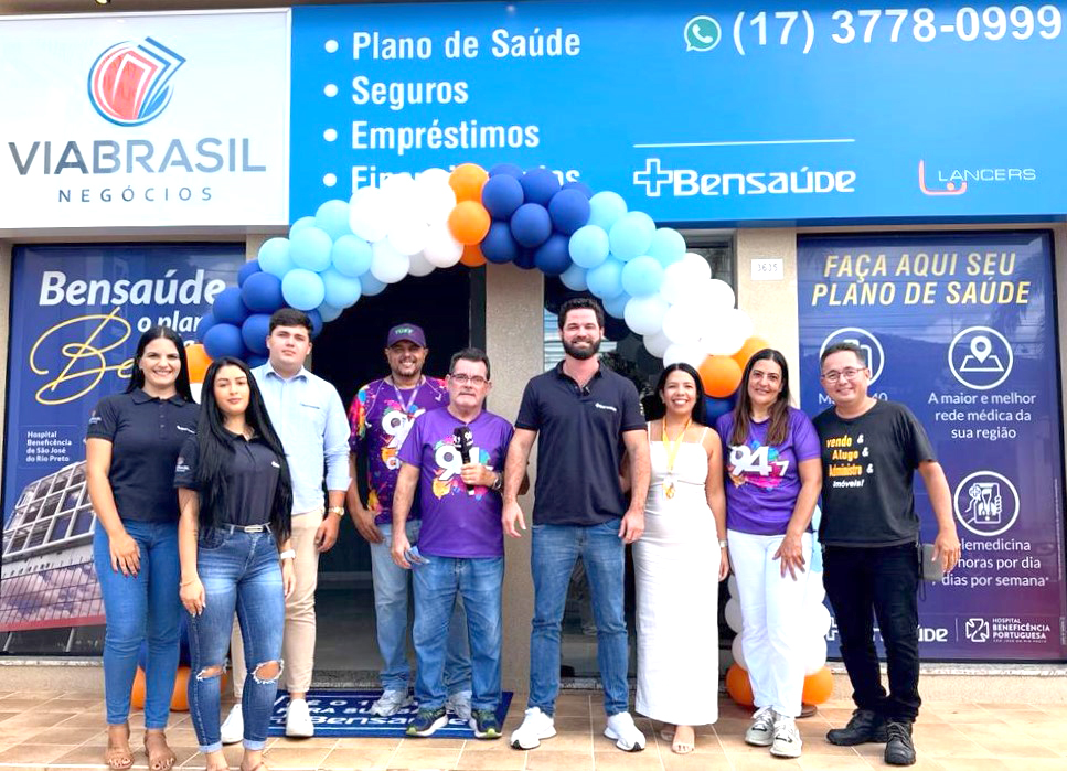 Na manhã do último dia 10, a equipe da Rádio Cidade realizou um Pedágio na Via Brasil - Agente Comercial Autorizado Ben Saúde, responsável pela comercialização dos planos Ben Saúde, o plano de saúde da Benê. A ação do pedágio teve como objetivo levar informação de qualidade, orientação e conscientização, reforçando o quanto o cuidado com a saúde faz toda a diferença no dia a dia. Foi um momento de grande troca com empresários, famílias e toda a comunidade, que puderam conhecer melhor os benefícios de investir em saúde e qualidade de vida. Agradecemos a todos que passaram pelo nosso pedágio, participaram e contribuíram para o sucesso da ação. Nosso reconhecimento também vai para toda a equipe envolvida, que com dedicação e entusiasmo tornou essa ação um sucesso!