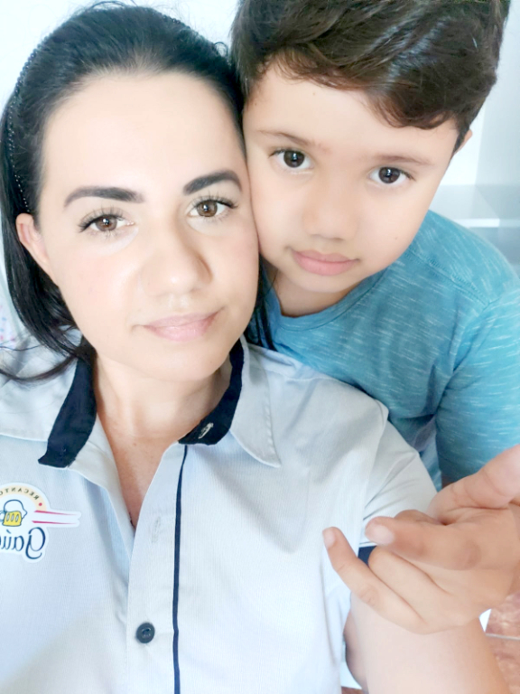 Anteontem foi um dia especial para Eliane Camargo, gerente do Recanto Gaúcho, que comemorou o aniversário de seu amado filho Luís Otávio, que completou sete anos. O dia foi de muita alegria para o aniversariante, que celebrou a data cercado pelo carinho de sua família e amiguinhos. Parabéns Luís Otávio, que Papai do Céu lhe proteja e lhe conceda uma infância feliz e saudável