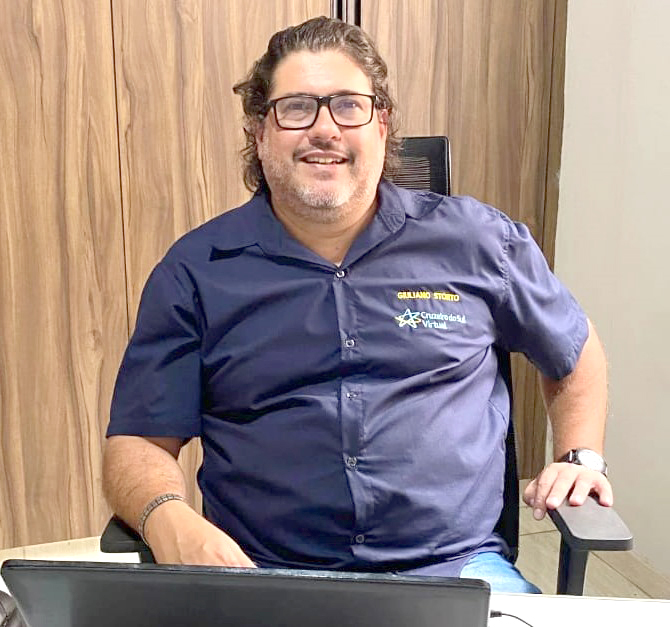 Giuliano Storto, completou 48 anos no último domingo, 22 de março, cercado de carinho e boas energias. Mantenedor do Polo Cruzeiro do Sul Virtual, ele comemora essa data especial ao lado de sua namorada, de seus amigos e familiares, recebendo também todo o amor de seus filhos, Giuliane e Gérson, e de sua mãe, Ivonete. Entre abraços, mensagens e demonstrações de afeto, amigos se unem para homenageá-lo e desejar um novo ciclo repleto de realizações, saúde e momentos felizes. Parabéns, Giuliano! 