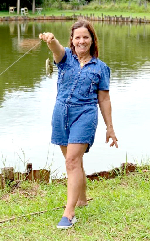 Hoje o dia amanheceu ainda mais feliz para Maria Aparecida Pereira Bogaz, a querida Cidinha, que celebra mais um ano de vida cercada pelo carinho da família e dos amigos. Entre as demonstrações de carinho, uma homenagem especial e emocionante veio do marido, Bogaz, que lhe dedicou as seguintes palavras: “Feliz aniversário, meu amor. Cada dia que passa é um presente estar ao seu lado.
Obrigado por ser minha companheira, meu porto seguro e a mulher mais incrível que eu conheço.
Que Deus te dê muita paz, saúde e muito amor.
Te amo hoje e sempre.”
