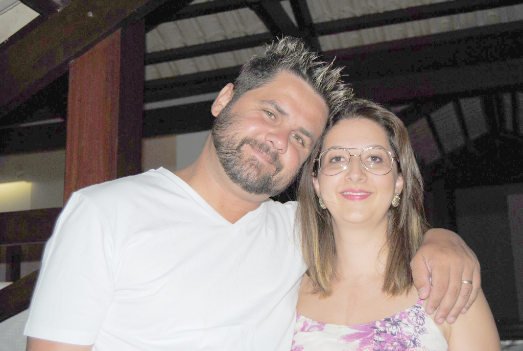 Dia de gratidão pela vida hoje para Rodrigo Tavares Conde Laridondo, que comemora seu aniversário ao lado de sua esposa Milena Marin Laridondo e suas filhas, demais familiares e amigos. Parabéns Burga, que Deus lhe conceda muita saúde, amor e sucesso em sua caminhada de vida.