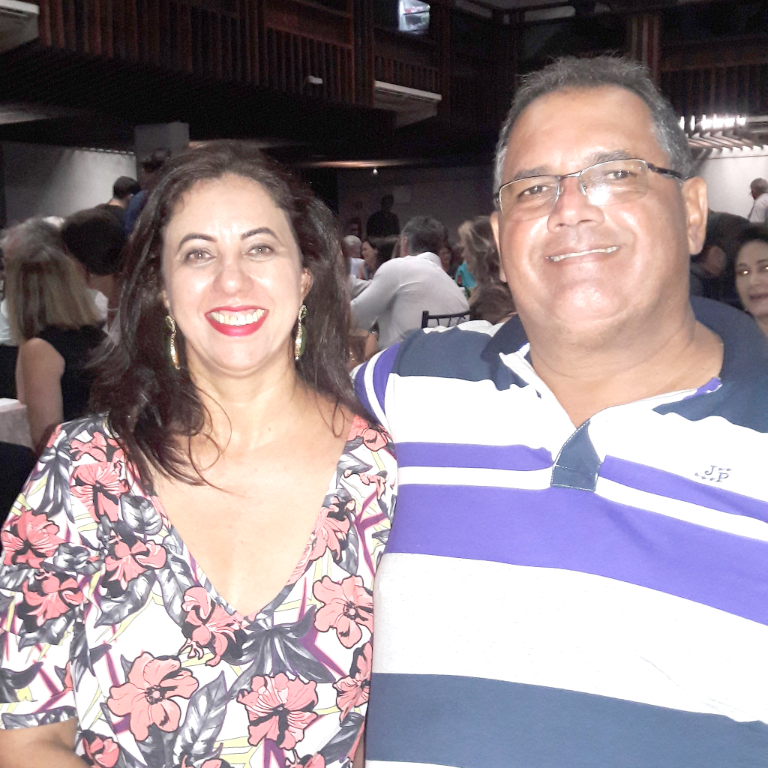 José Danilo Gianotti curtiu um dia especial ontem pois comemorou seu aniversário e recebeu os cumprimentos especiais de sua esposa Dercília e também de toda sua família e amigos. Parabéns ao feliz aniversariante e muita positividade para mais um ano de vida que se inicia.