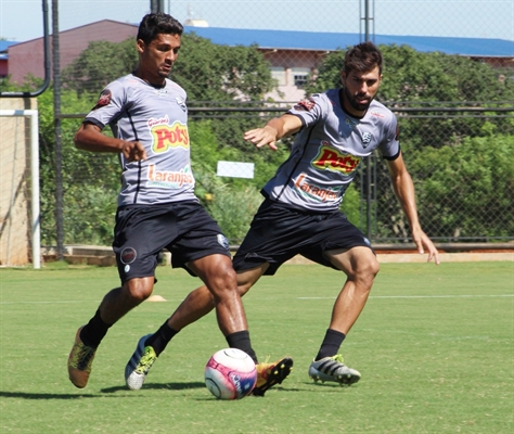 A Votuporanguense realizou ontem mais uma sessão de treinamentos para o jogo do próximo domingo, às 10h (Foto: Rafael Nascimento/CAV)