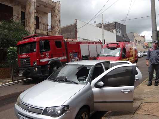 A unidade de resgate e a Polícia Militar também estiveram no local para dar suporte na ocorrência (Foto: Aline Ruiz/A Cidade)