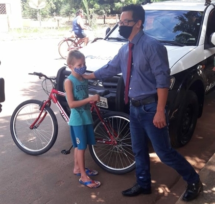 João Vitor sonhava em ganhar uma nova bicicleta, depois que a dele ficou danificada no acidente (Foto: Divulgação/Polícia Civil)