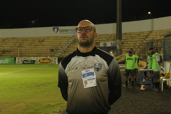 Treinador Rogério Corrêa (Foto: A Cidade)