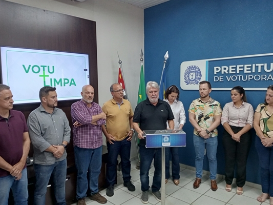 Em coletiva de imprensa realizada ontem no gabinete do prefeito, Seba, vereadores e secretários anunciaram o mutirão (Foto: A Cidade)