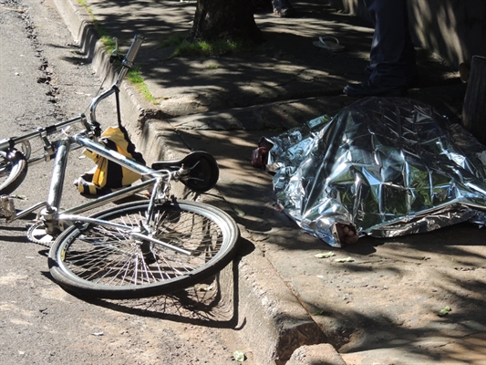 Jovem de 22 anos é assassinado a tiros no Pozzobon