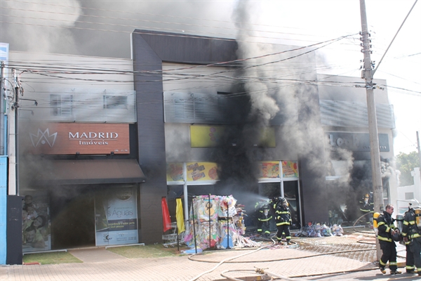 Incêndio em um prédio no bairro Pozzobon colocou em alerta a necessidade do documento