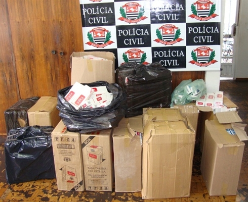 Dise apreende centenas de pacotes de cigarros