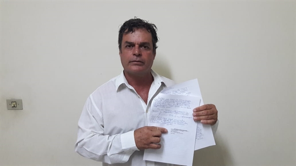 Morador protocolou o pedido, escrito à mão, junto à Câmara Municipal (Foto: A Cidade)