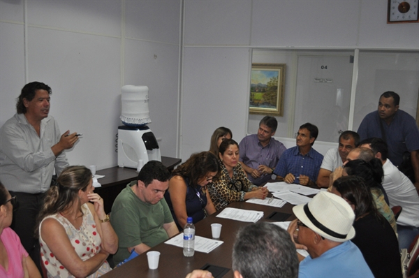 Prefeitura rebate professores: ‘foco é o aluno’